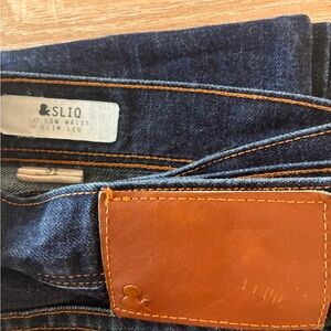 Men's Dark Blue Jeans